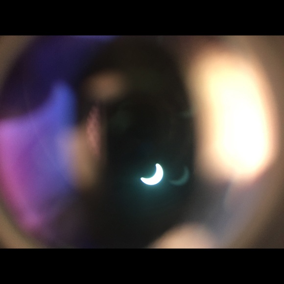 Meet your Posher, Elizabeth - Picture 2 of 3